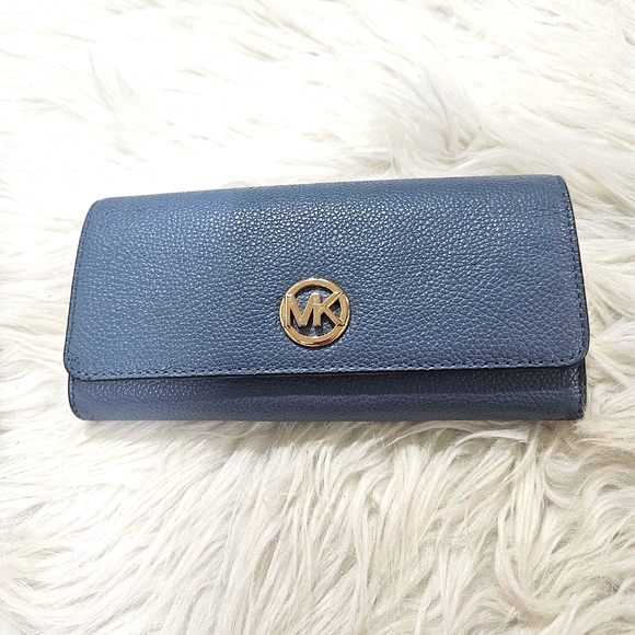 Michael Kors Blue Leather Wallet - Picture 1 of 9